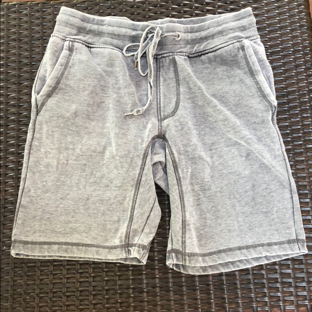 Men’s Medium Gray Sweat Shorts